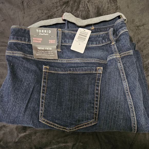 Torrid Vintage Stretch Boyfriend Jeans Sz 28 - Picture 2 of 3